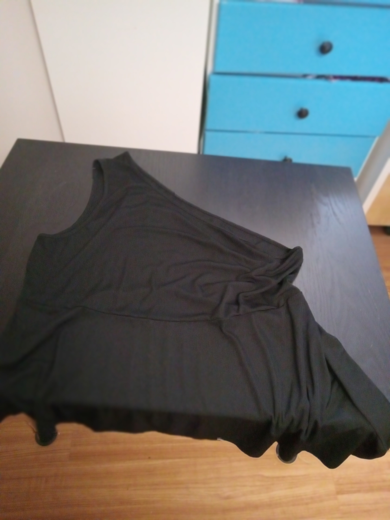 Off the shoulder shirt 4x