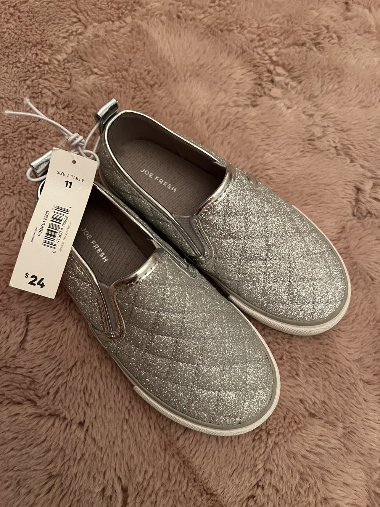 Joe Fresh New Kids shoes (half price from the tags)🥕 - photo 2