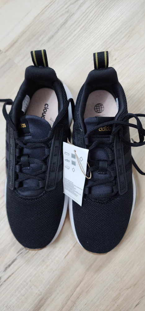 Adidas women Racers thumbnail