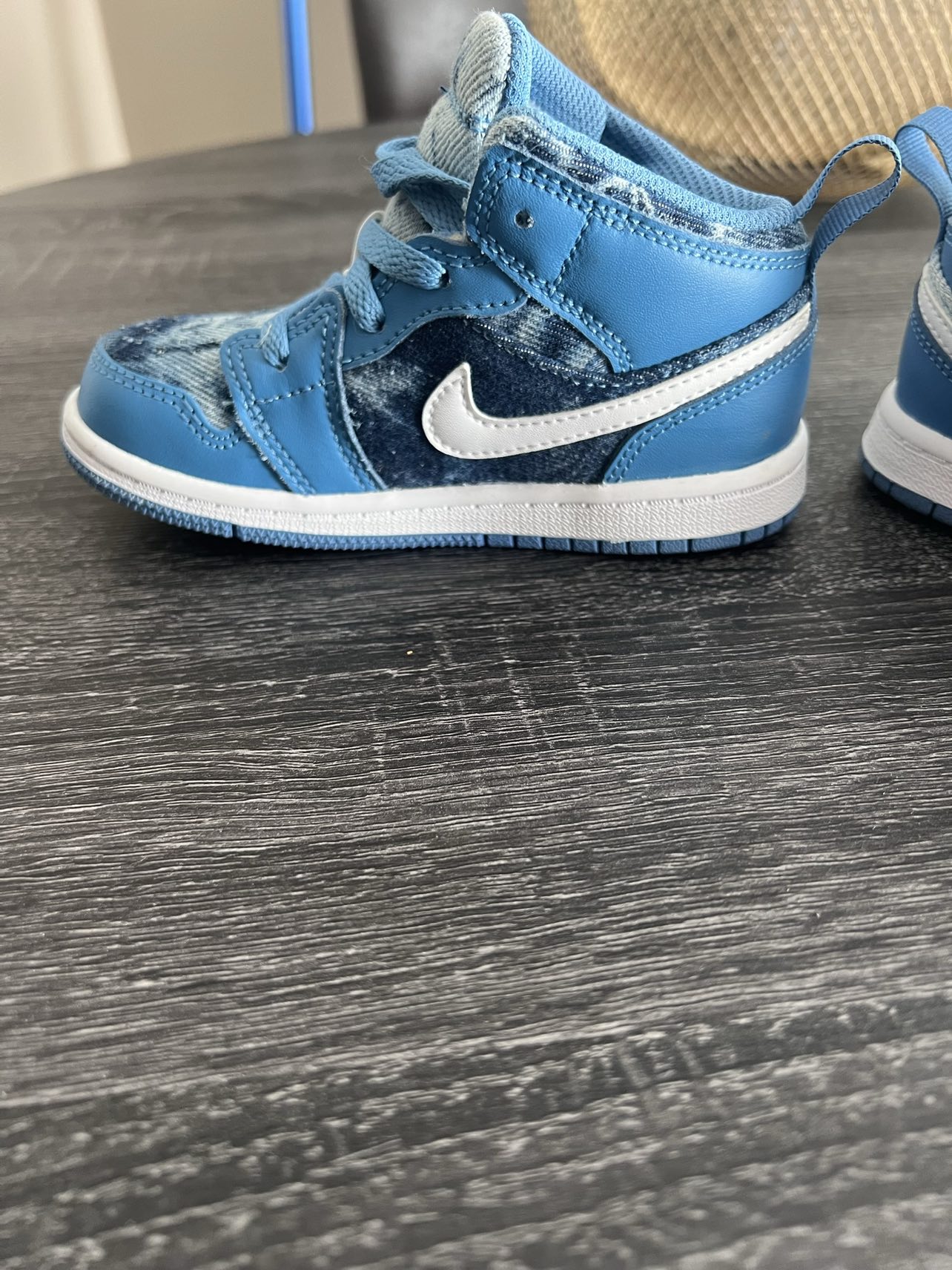 Nike Air Jordan Retro 1 Mid TD Washed Denim Blue DM8950-400 - photo 3