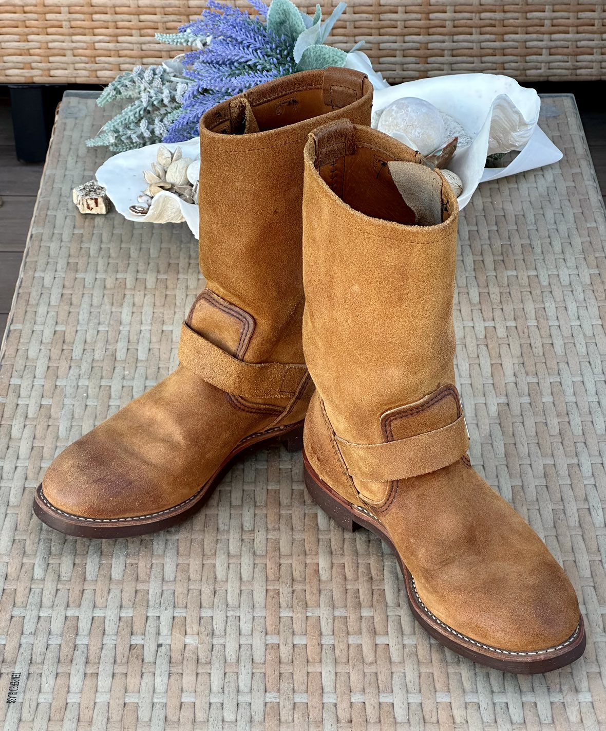 RARE Redwing 2992 Burnt Orange Roughout Engineer Boots image indicator(7)
