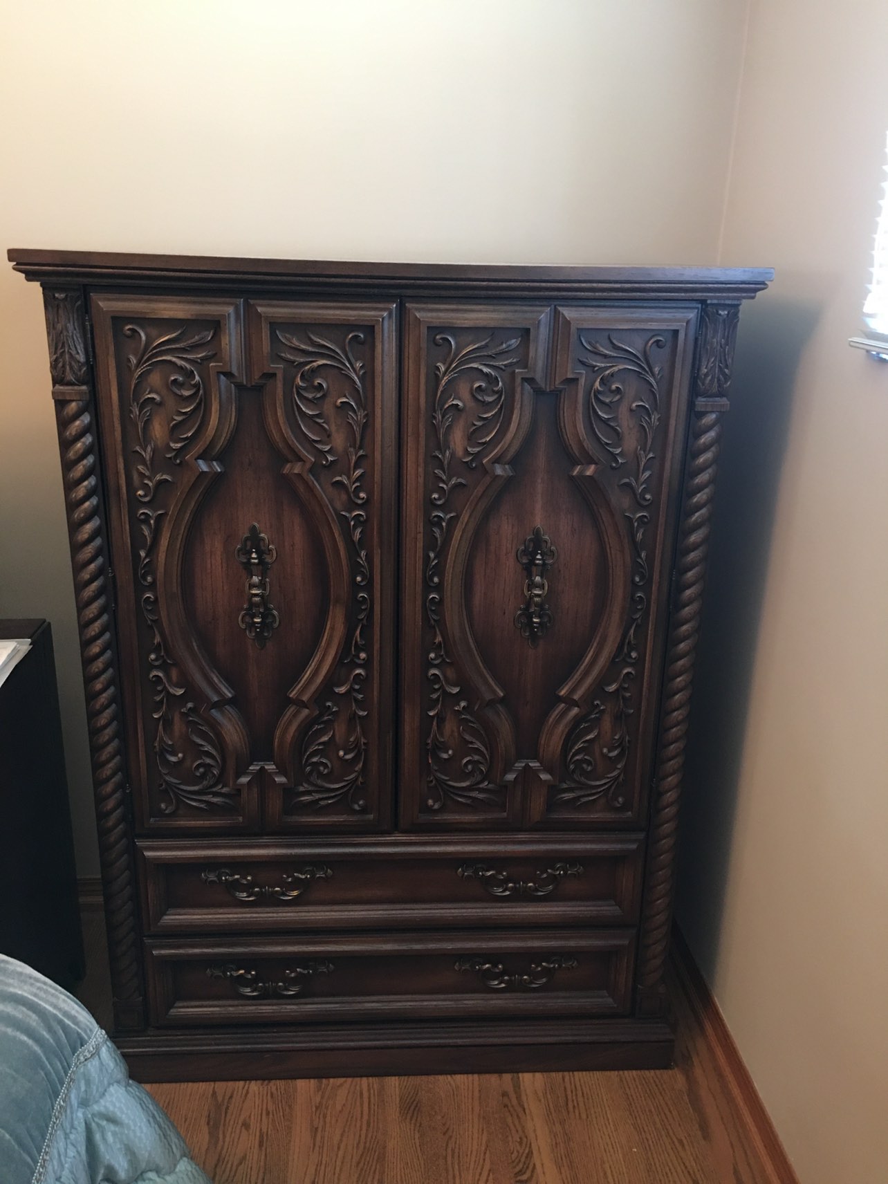 5 piece vintage queen bedroom set