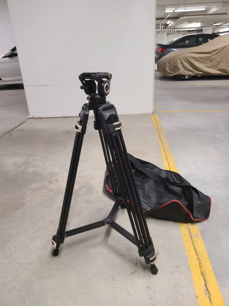 Video Tripod System, 74" - photo 4