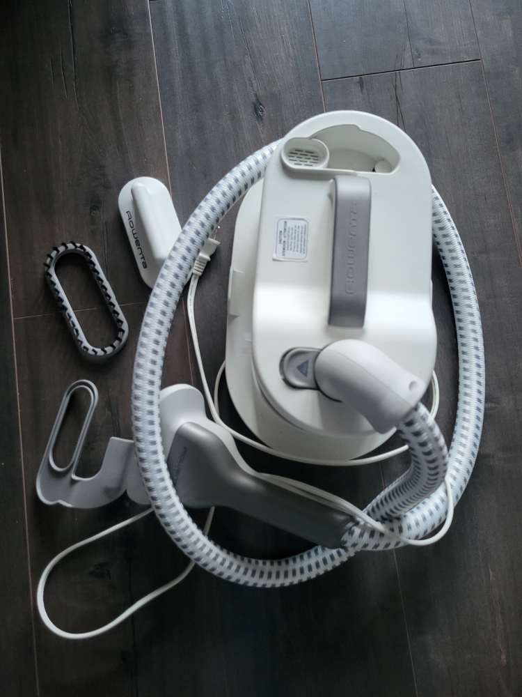 Rowenta Pro Compact Clothing Steamer - photo 2
