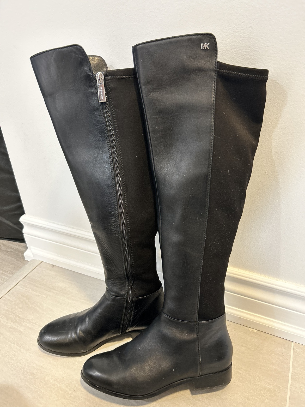 Michael kors Black genuineBlack genuine Leather knee high boots image indicator(2)