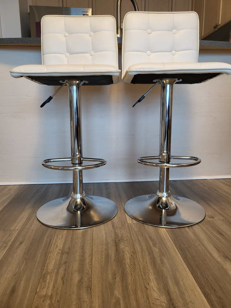 Off White Bar Stools - photo 2