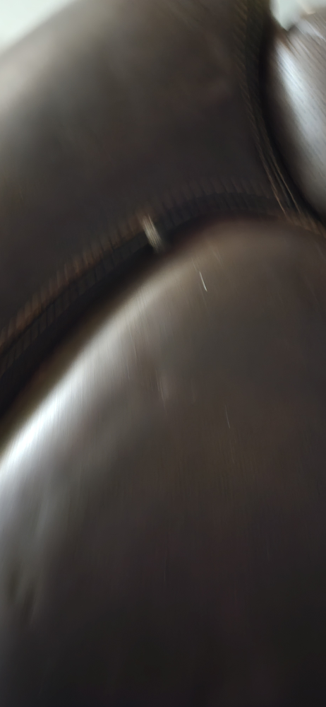 comfy leather chair - photo 4