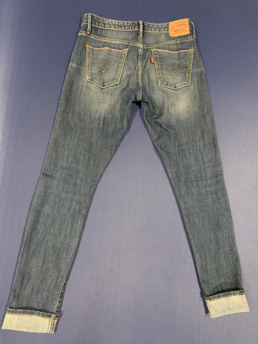 Levi jeans