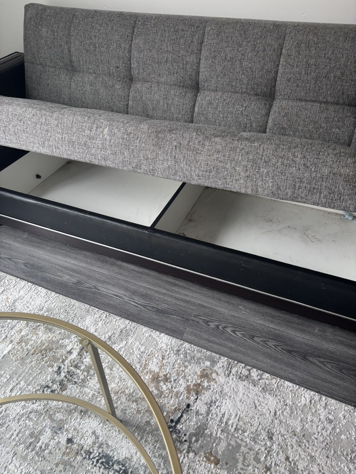 Couch - photo 4