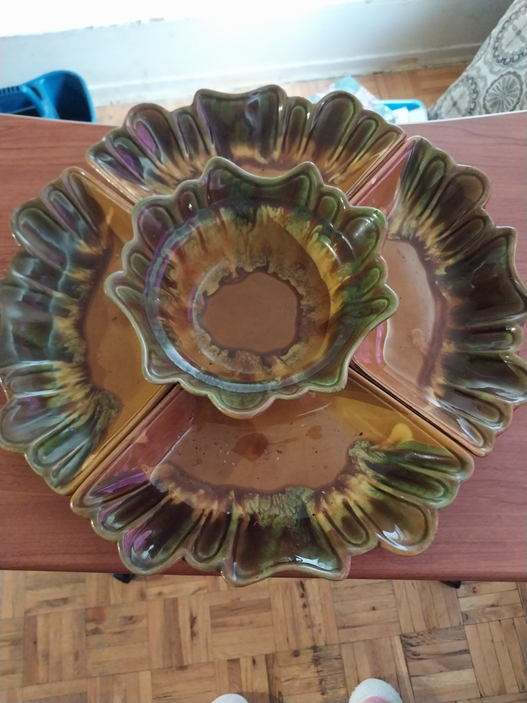 chip and dip holder thumbnail