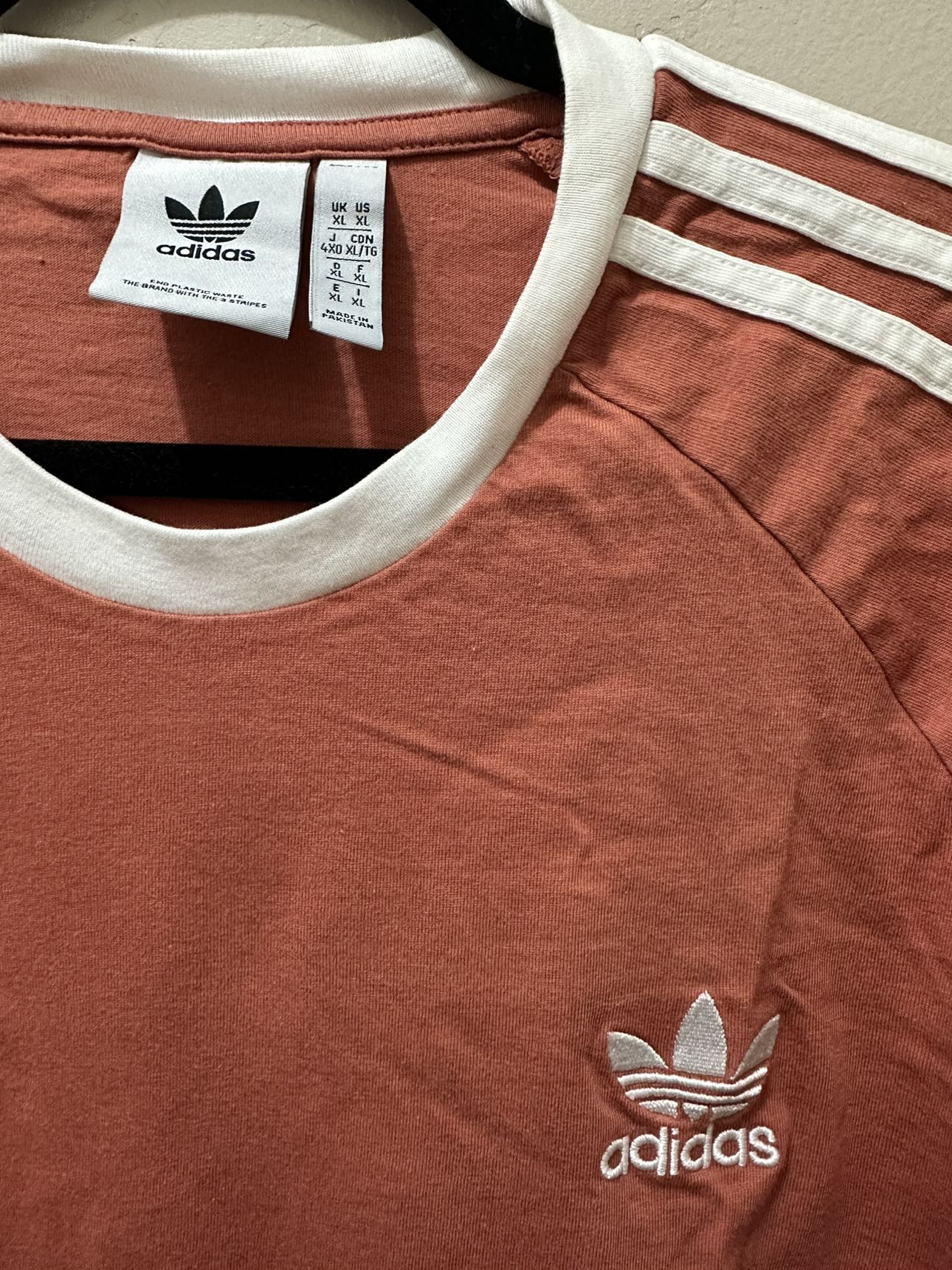 Adidas Salmon Tee, XL Womens - photo 2