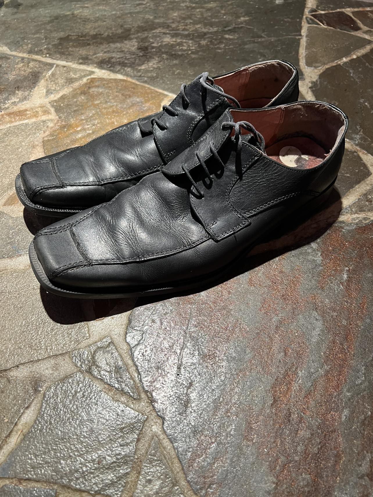 Vintage Black Leather Shoes (Men’s 11)(IFC) image indicator(3)