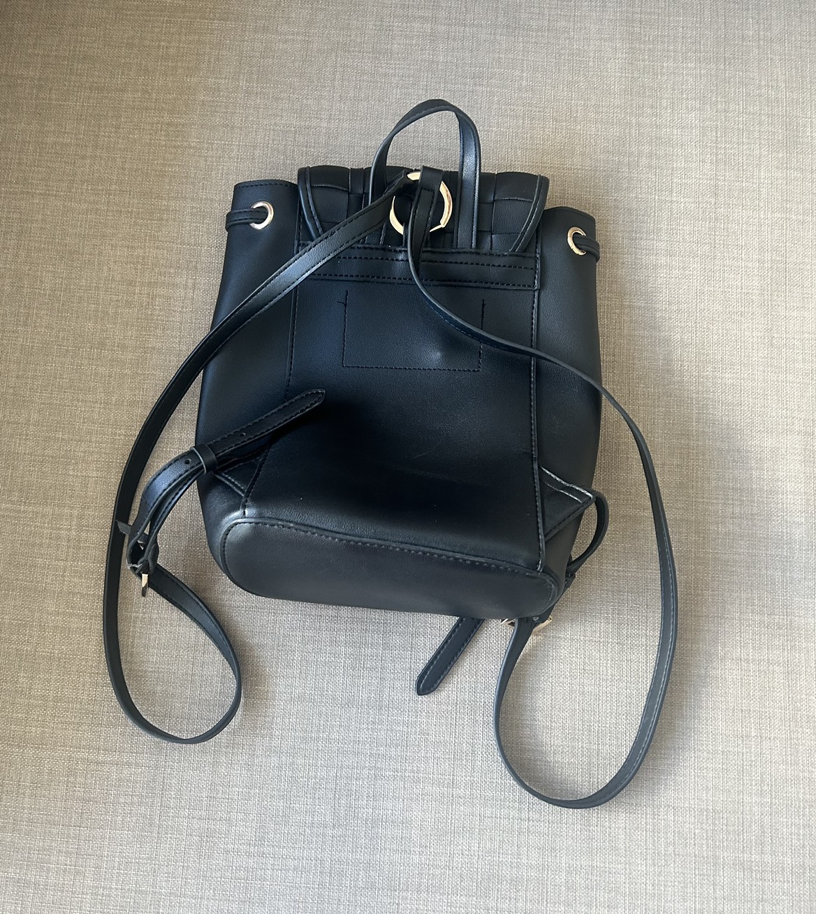 Purse/back pack style - photo 2