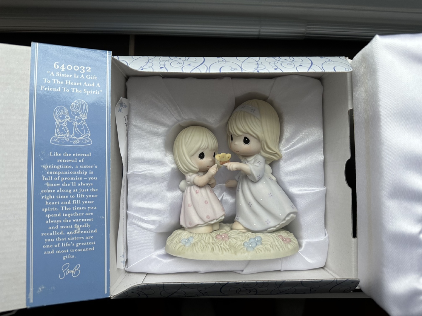 Brand New Precious Moments Figurine Dolls thumbnail