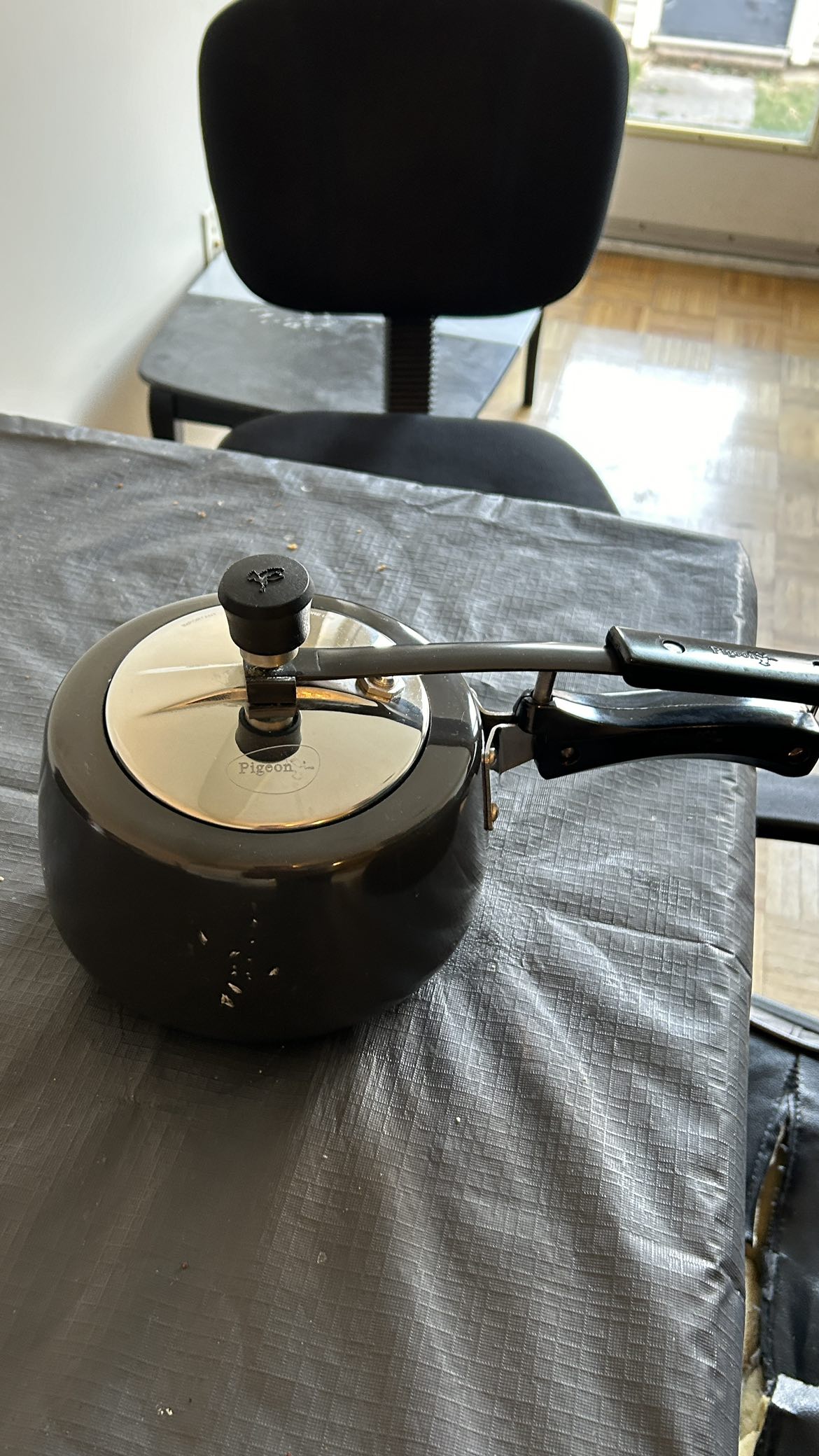 3 liter Pressure cooker