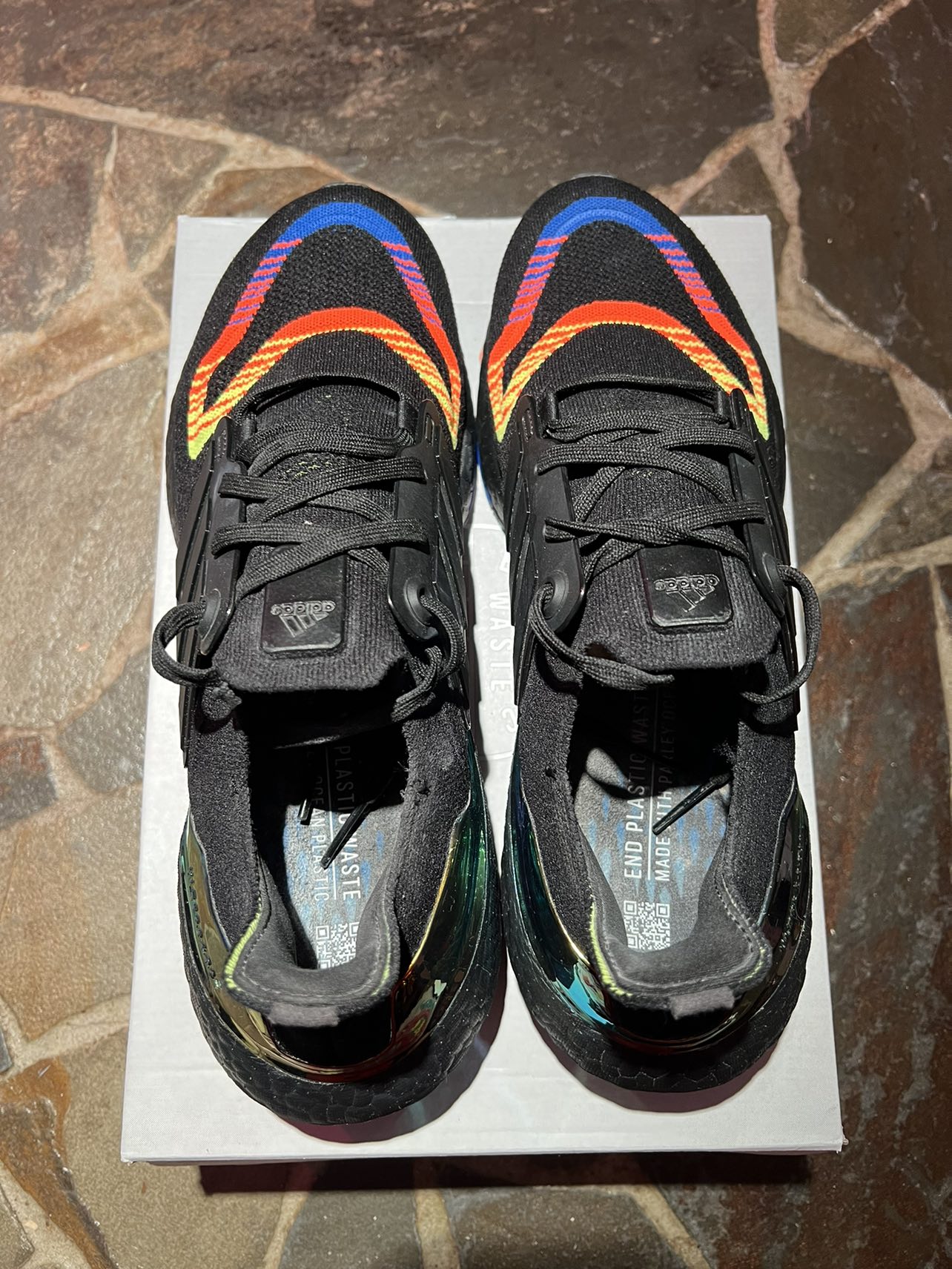 Adidas Ultraboost 22 (Men’s 11)(LNIB) image indicator(5)