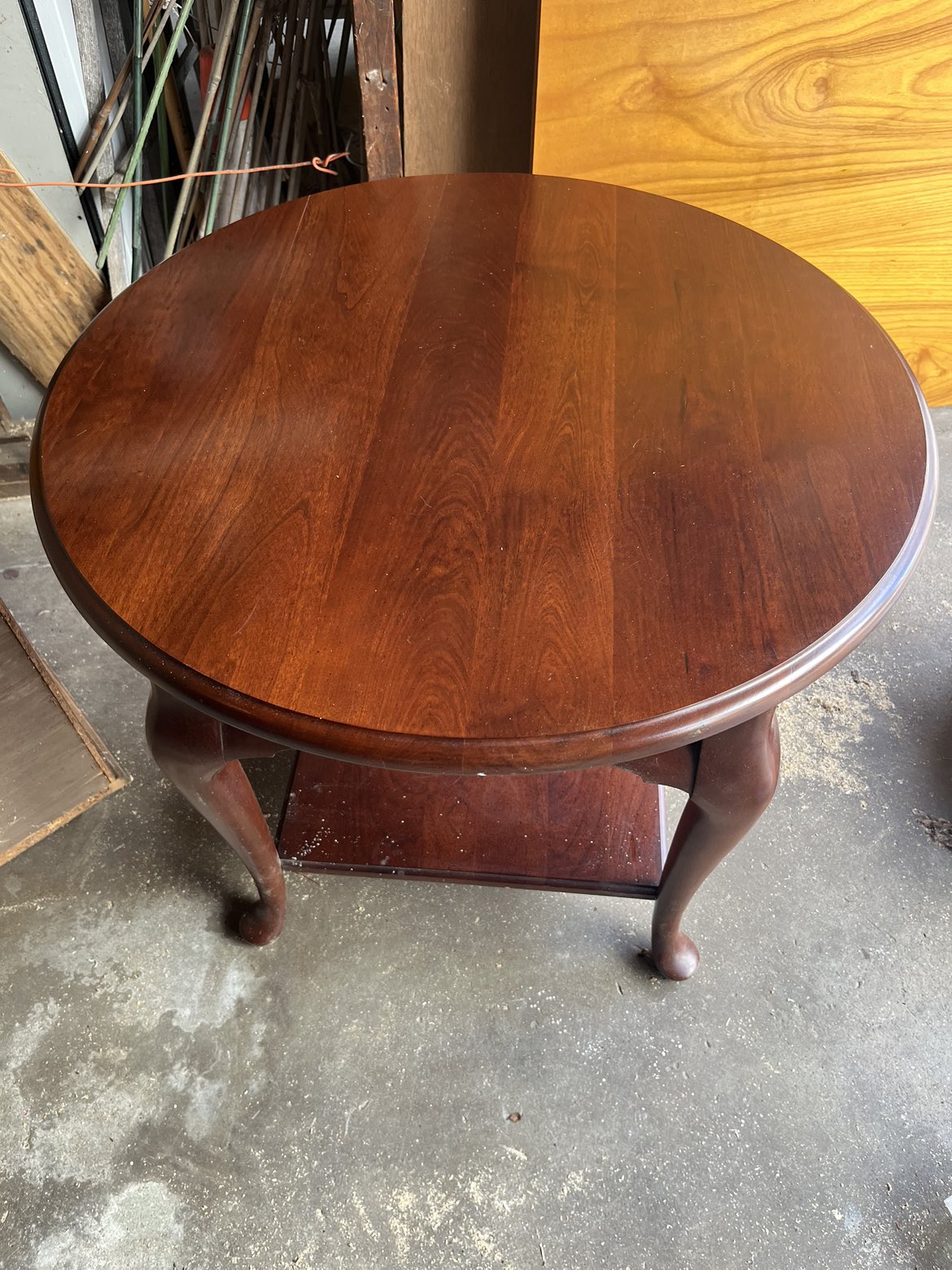Vintage wooden end table - photo 3