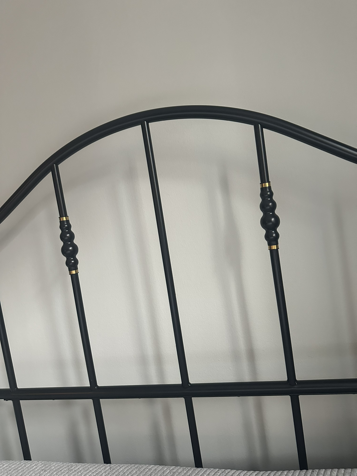 Must go! IKEA Sagstua Queen Bed Frame - photo 2