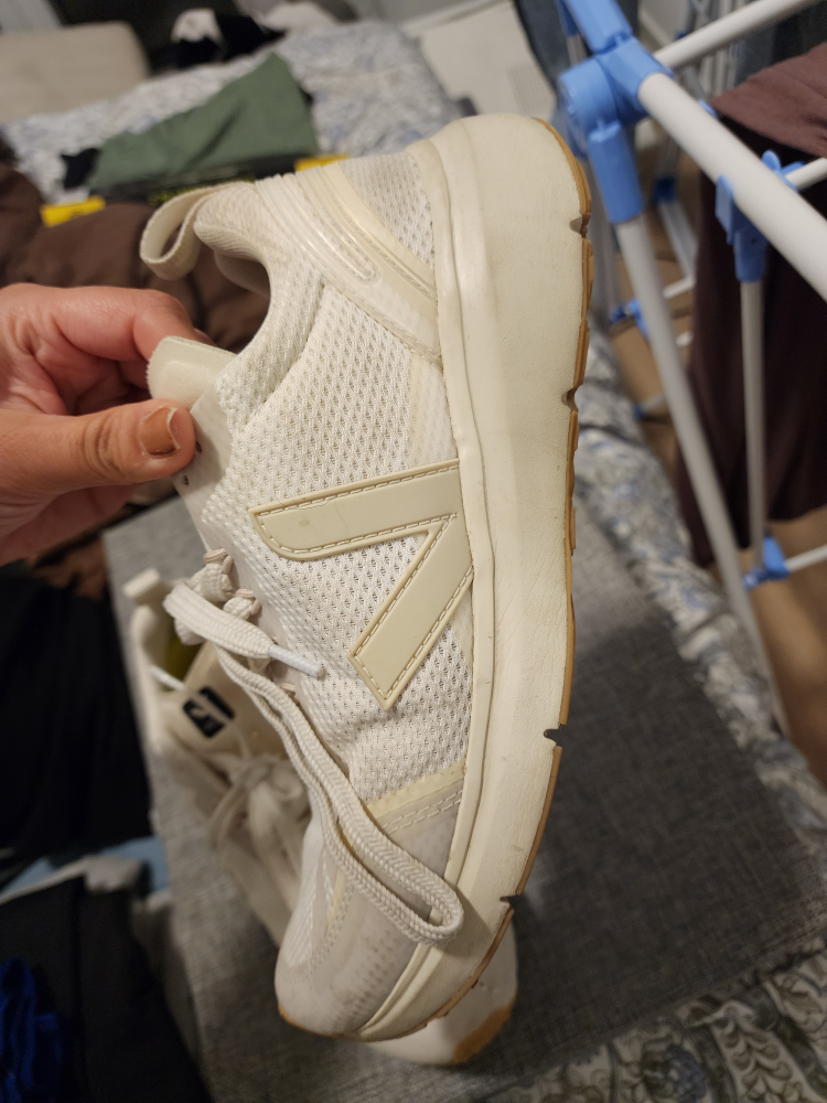 Veja Running Shoes (women US 7.5) - photo 5