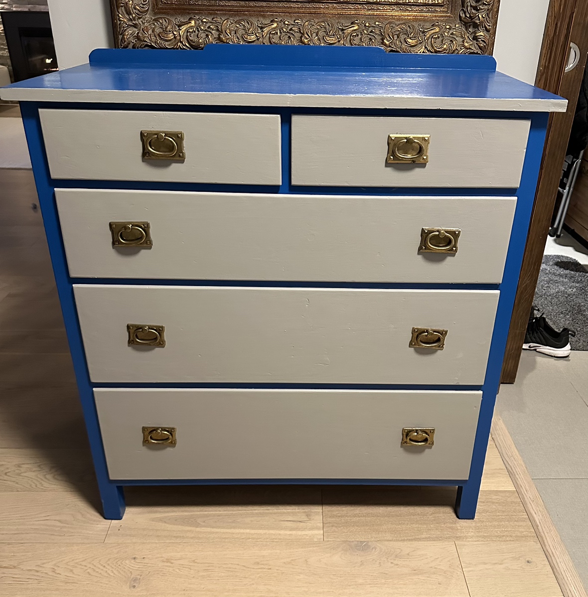 Dresser