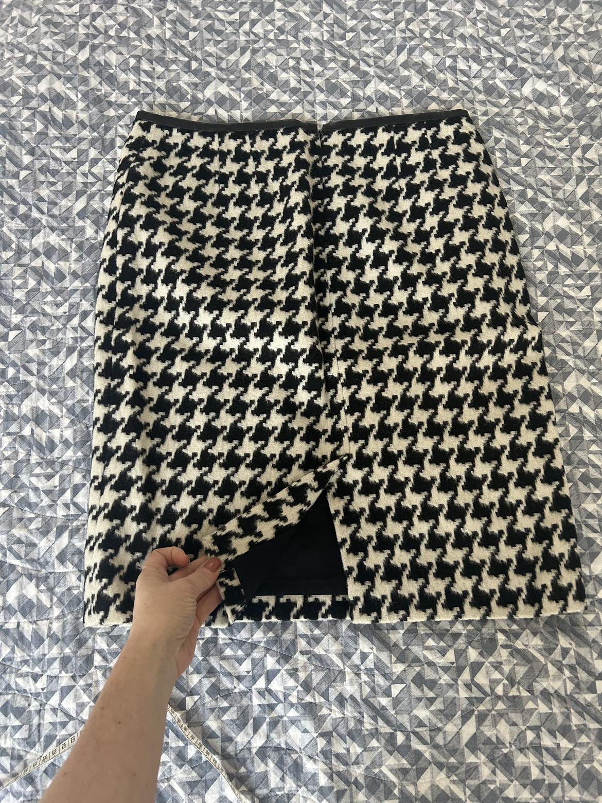 Vintage 50% Wool Skirt (size 10) image indicator(6)