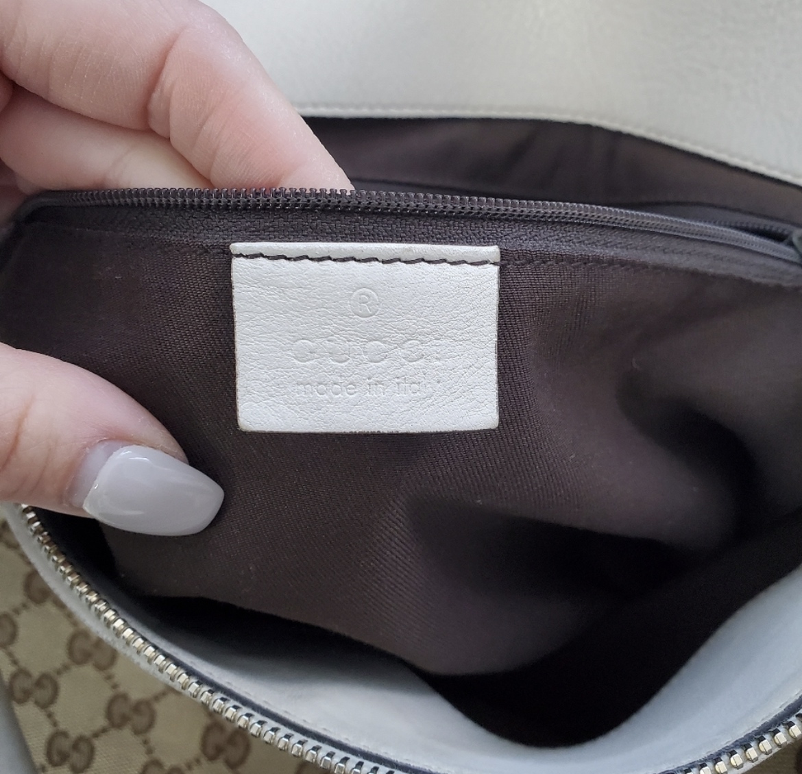 Gucci bag GG D Ring Canvas/Leather Tote (Beige/White) image indicator(7)