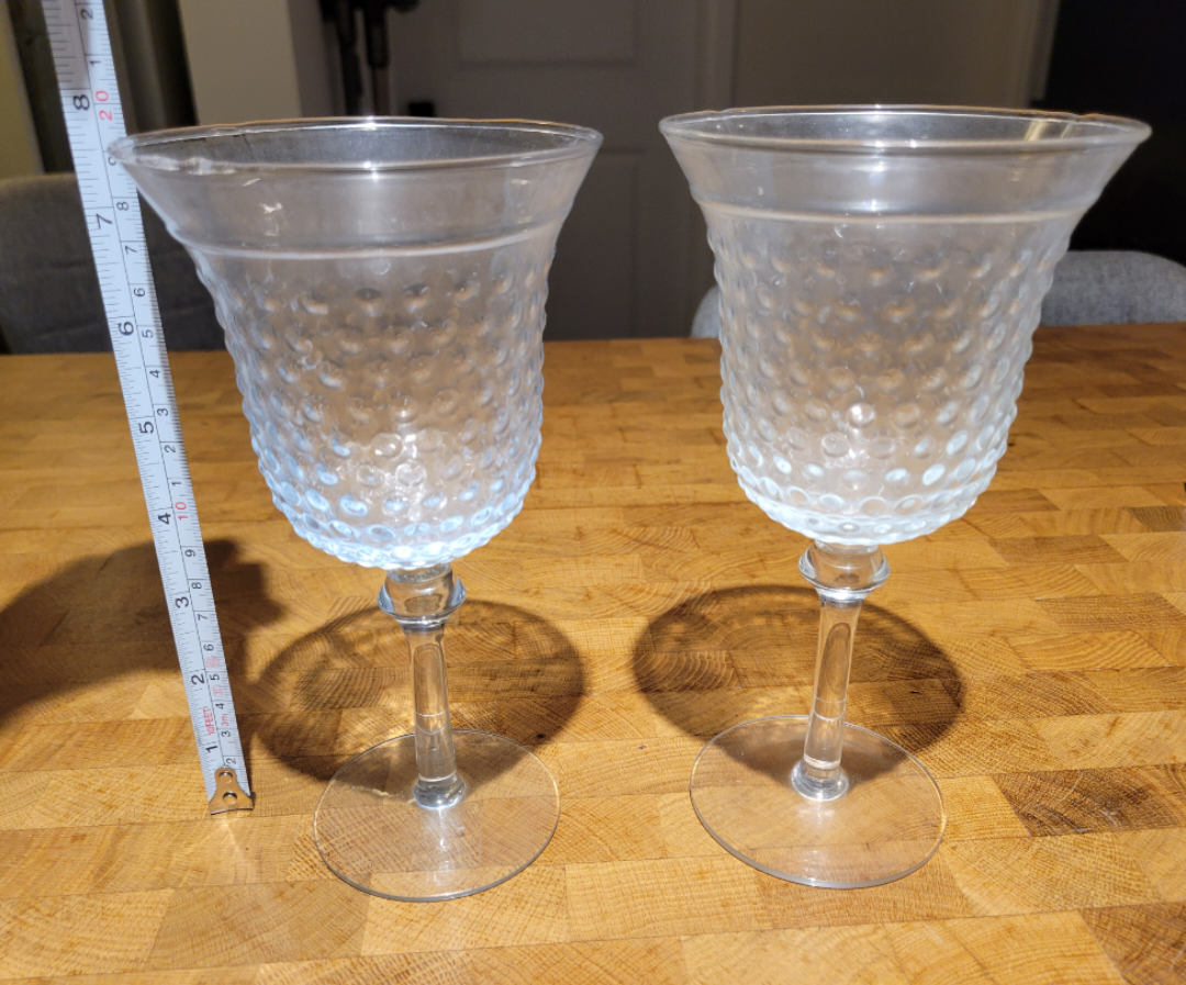 🍷 2 glass cups! thumbnail