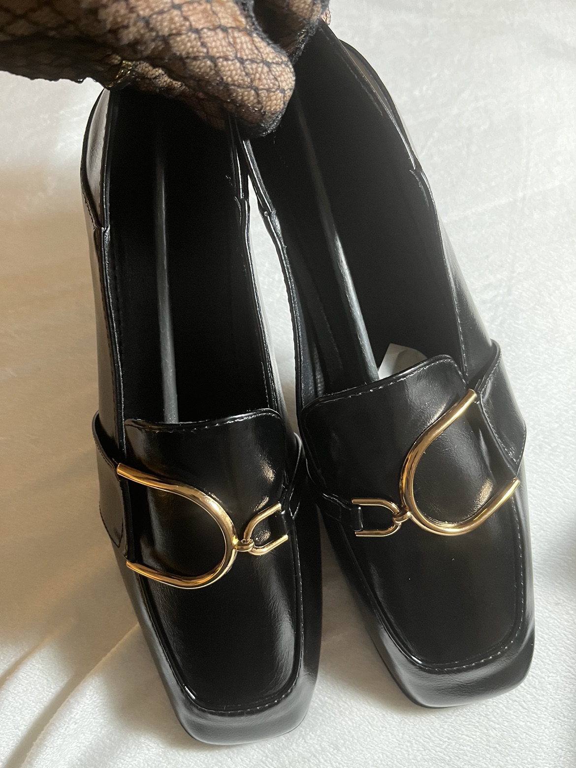Black patent flats size 11M (43)