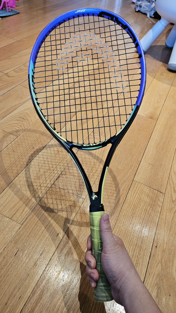 Junior tennis racket thumbnail