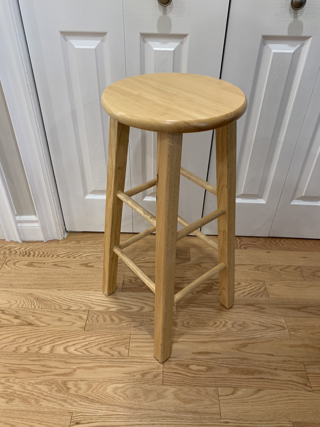 Heavy Oak Bar Stool image indicator(4)