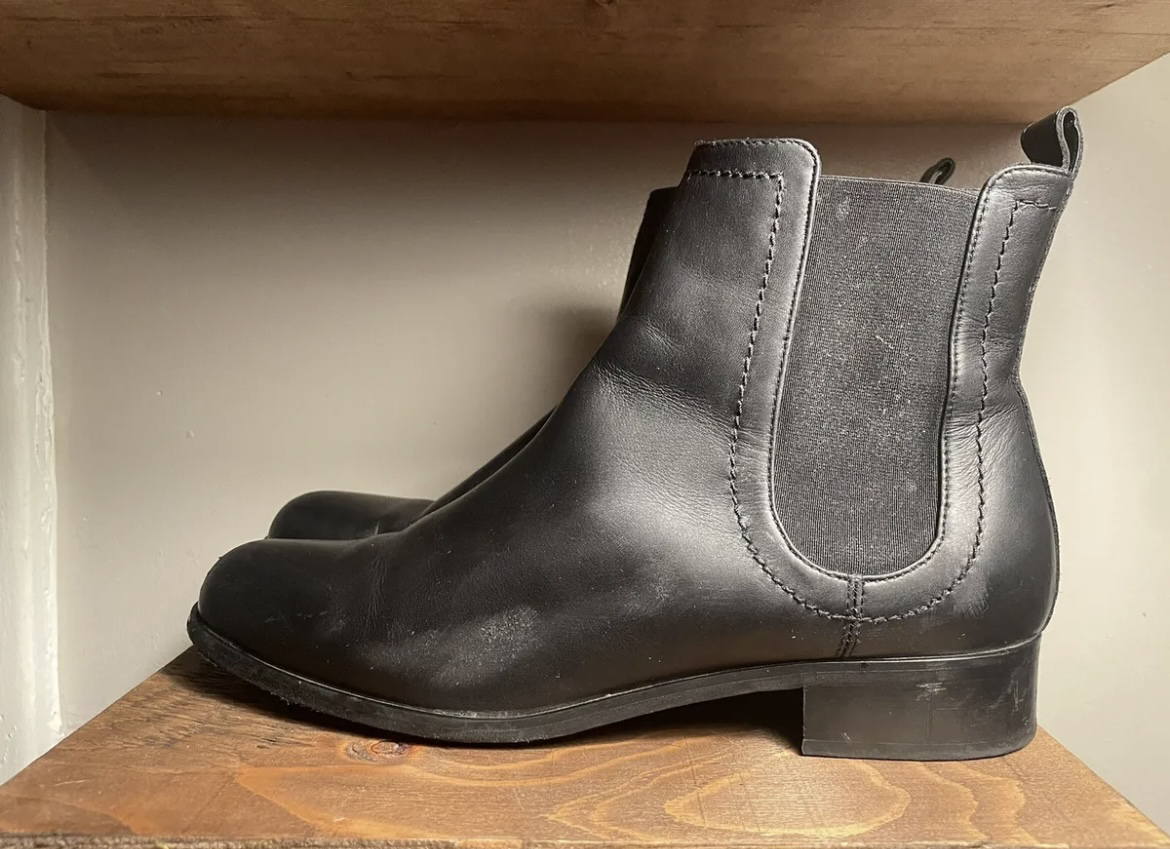 Grigarancio Women’s Black Chelsea Leather Boots Size 10.5 thumbnail