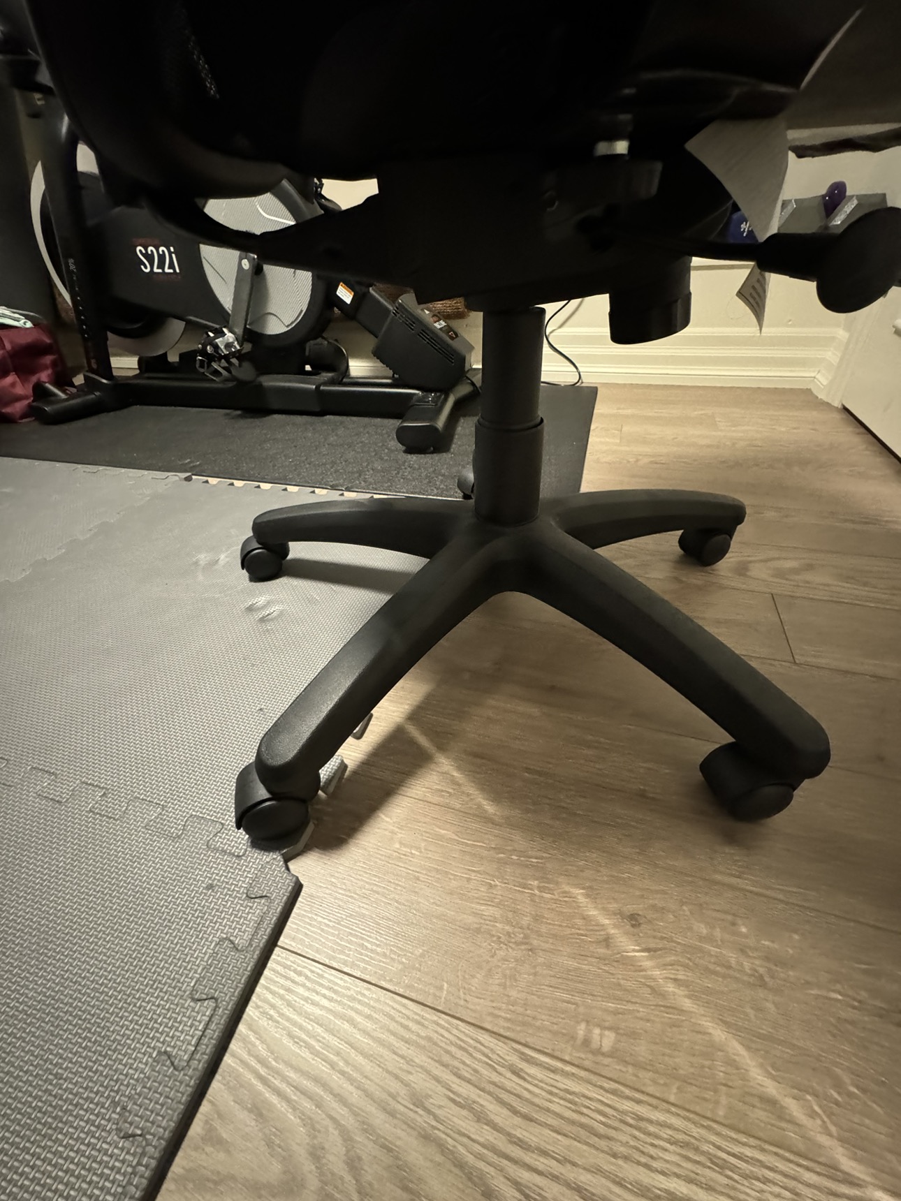 Office Chair - photo 5