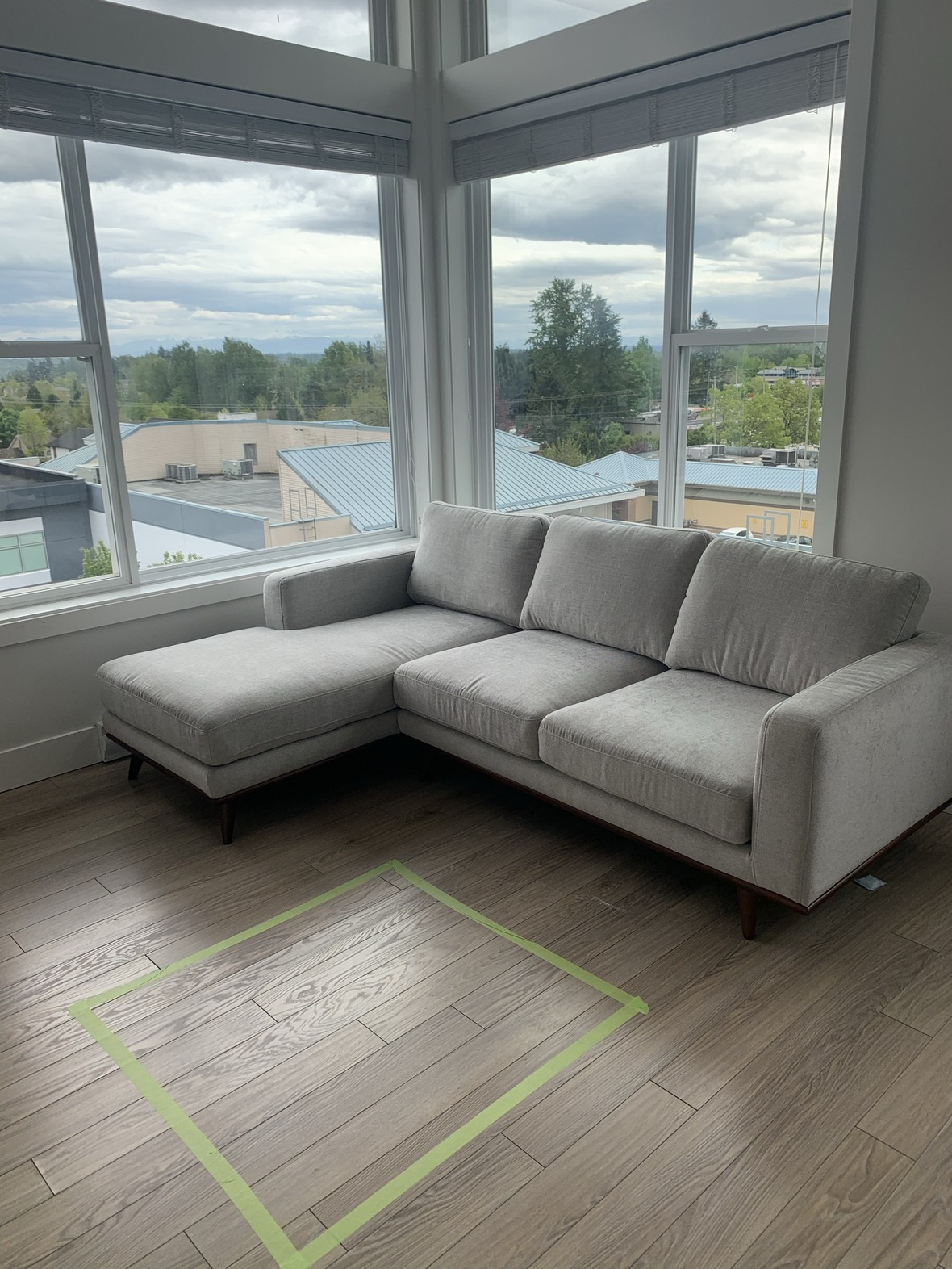 Heather grey R sided sectional - photo 3