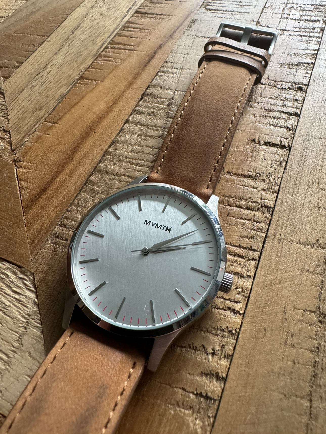 MVMT CLASSIC Watch - Tan image indicator(2)