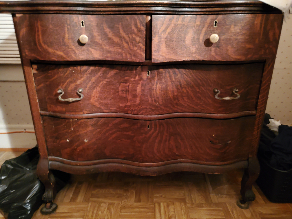 Vintage dresser with mirror image indicator(6)