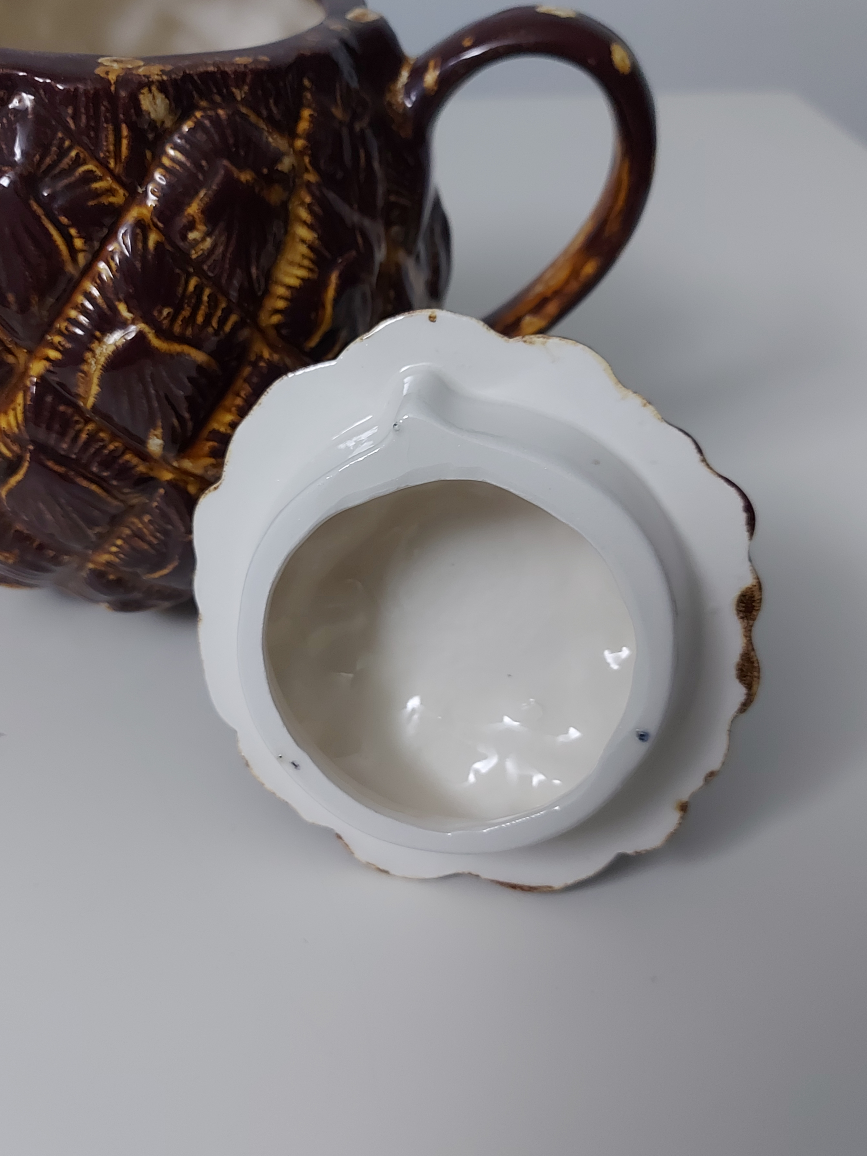 Vintage Pineapple Teapot - Handmade - Like NEW image indicator(5)