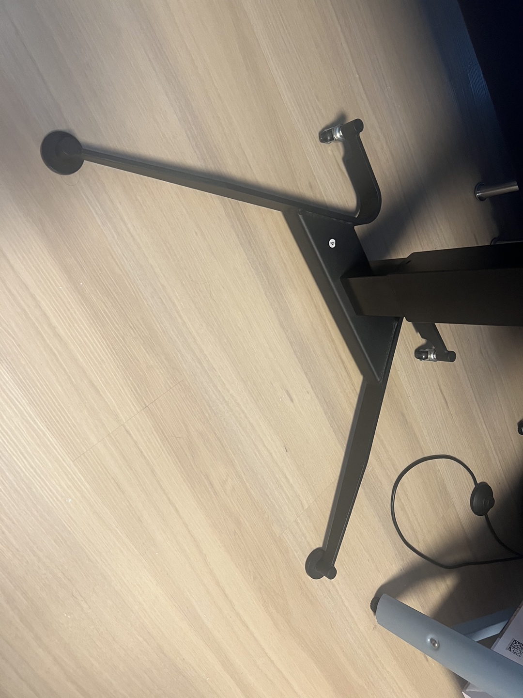 Electric Standing Desk w/ USB Interface with height adjustment - photo 3
