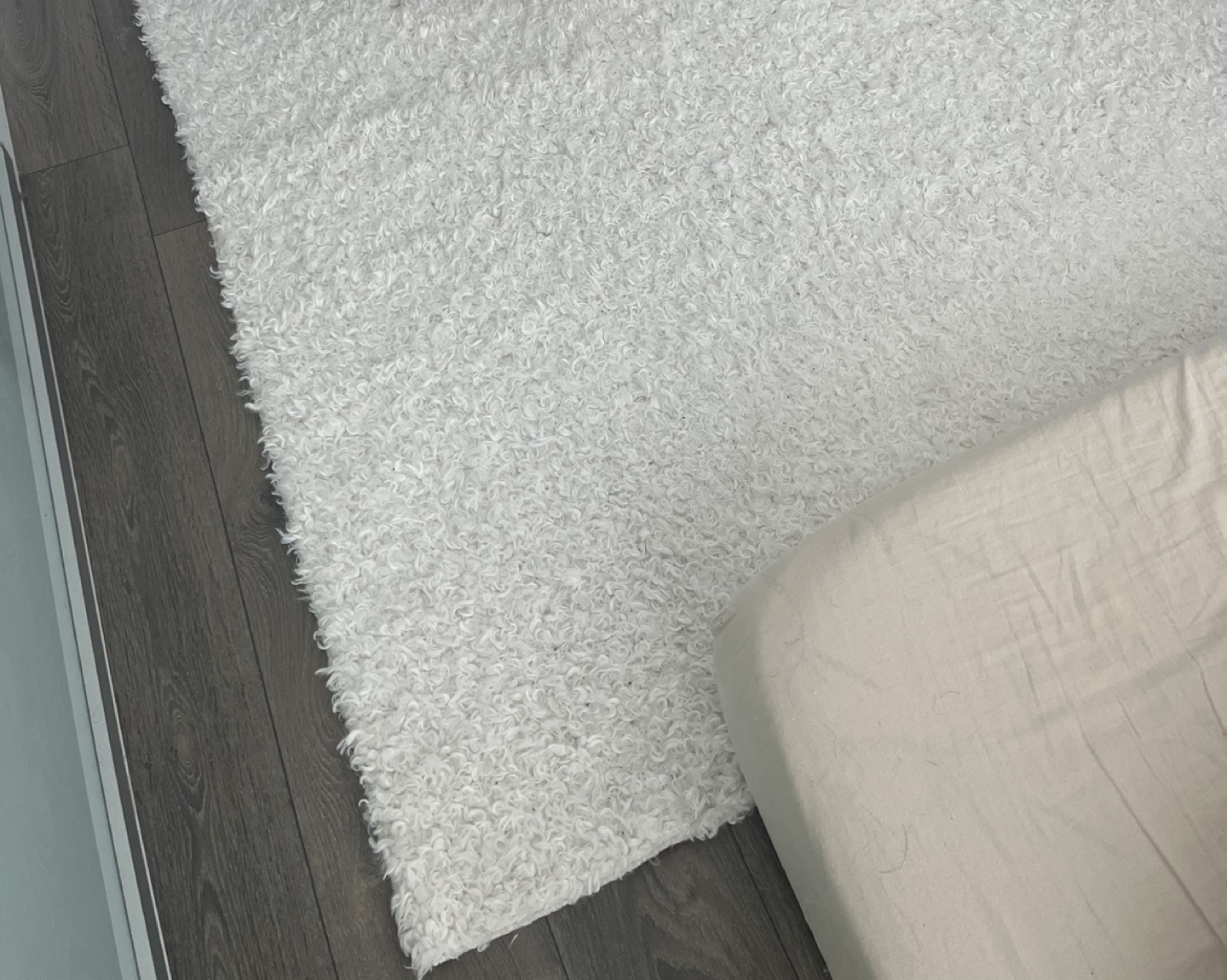 5x8 Faux Sheepskin Rug (machine washable) - photo 3