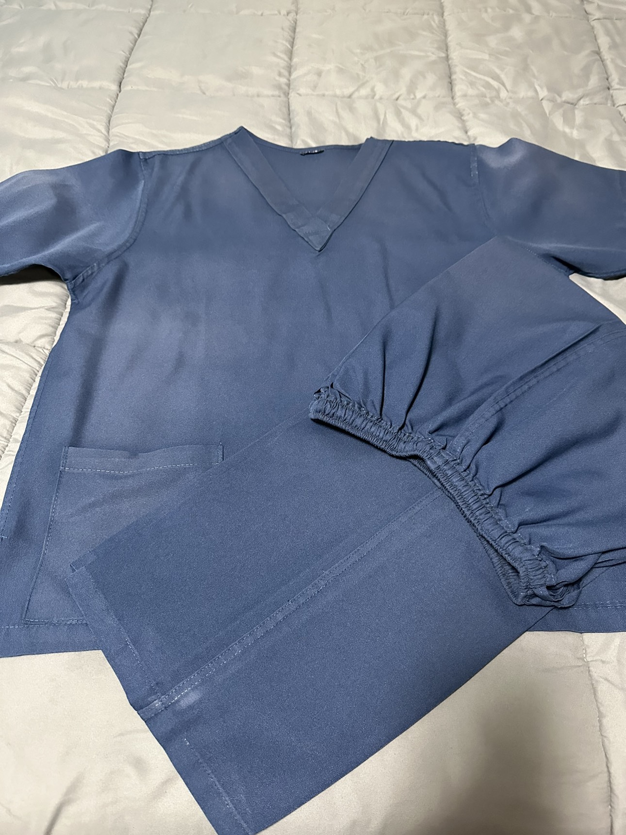 Men scrub set (new)
