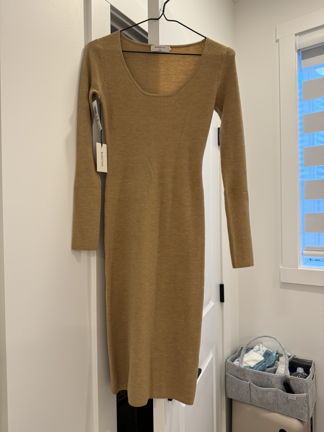 Aritzia Tan Knit Dress Brand New - photo 2