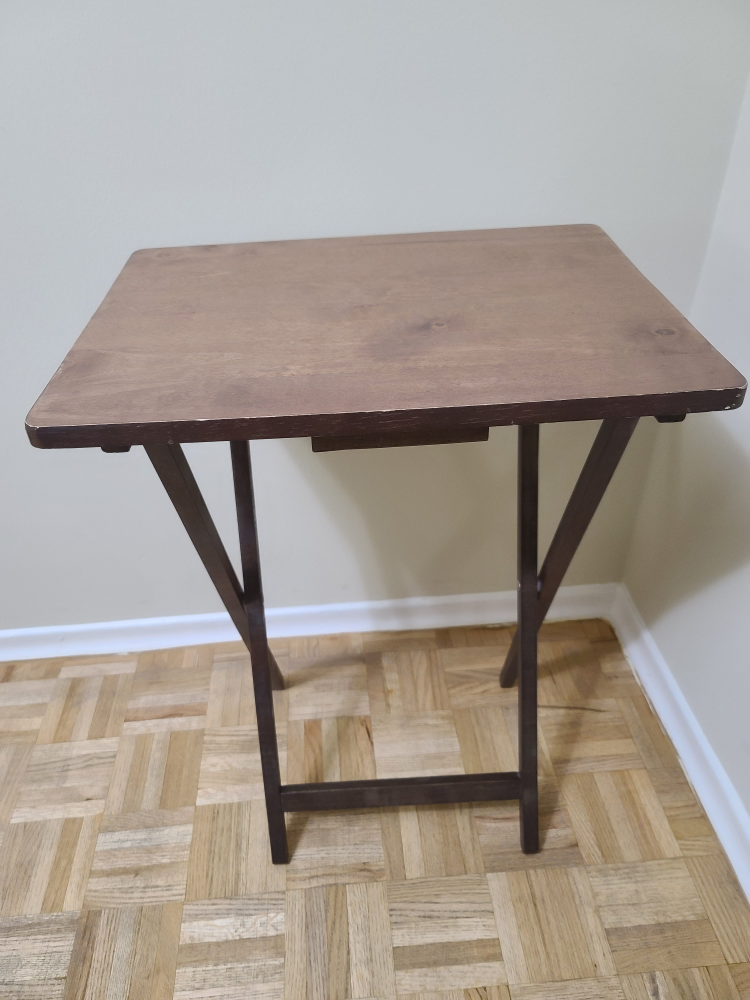[MOVE OUT SALE]  Mainstays single folding tray table