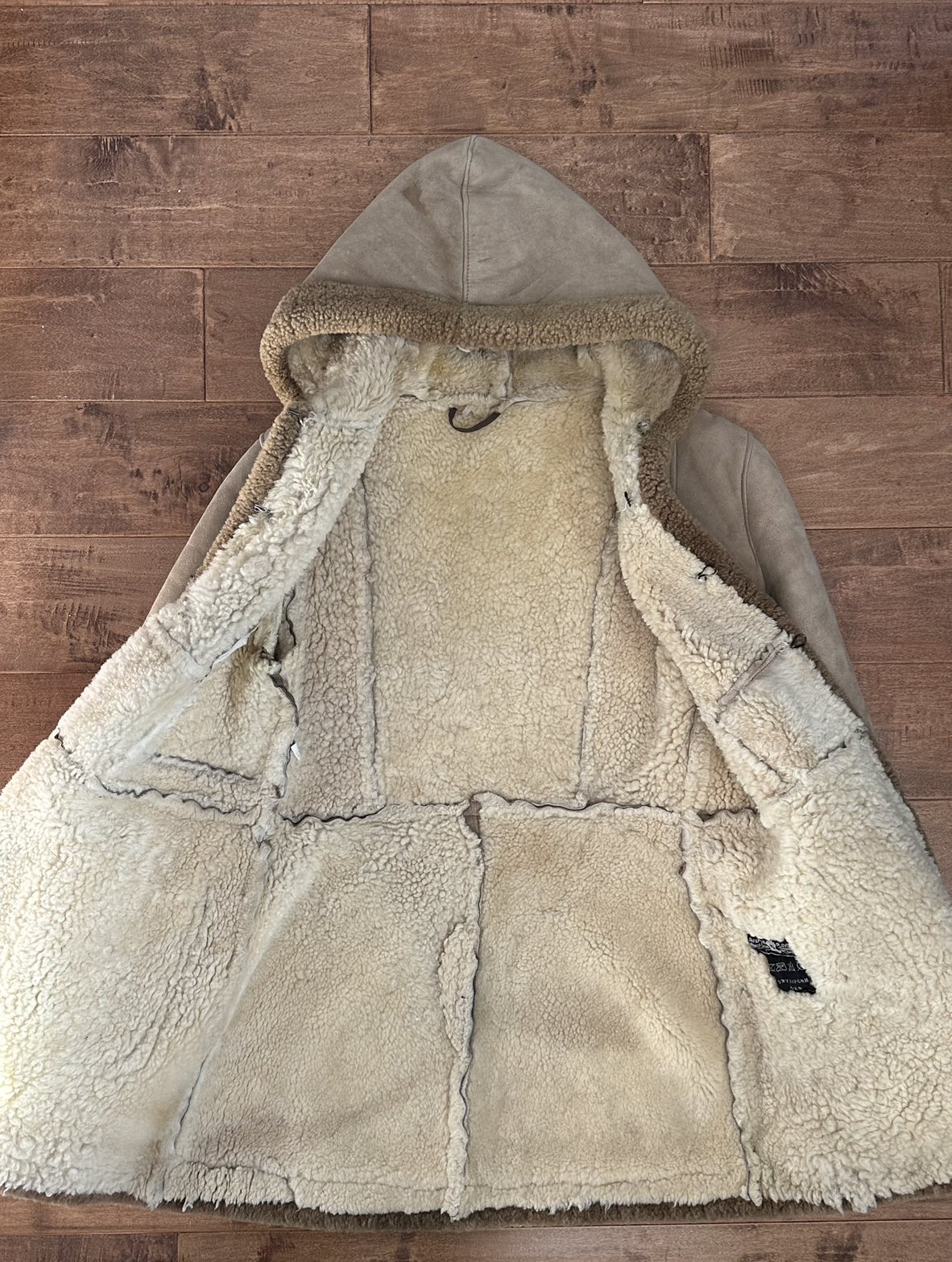 Women / Ladies Shearling Jacket image indicator(2)