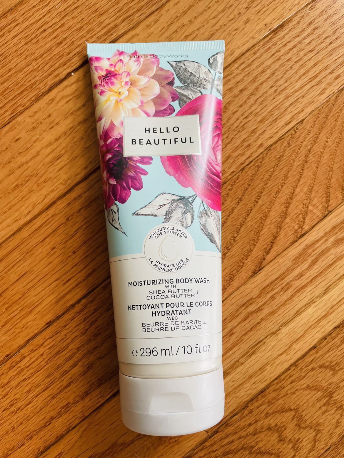 New and unopened body washes and cream from Bath & BodyWorks - photo 2