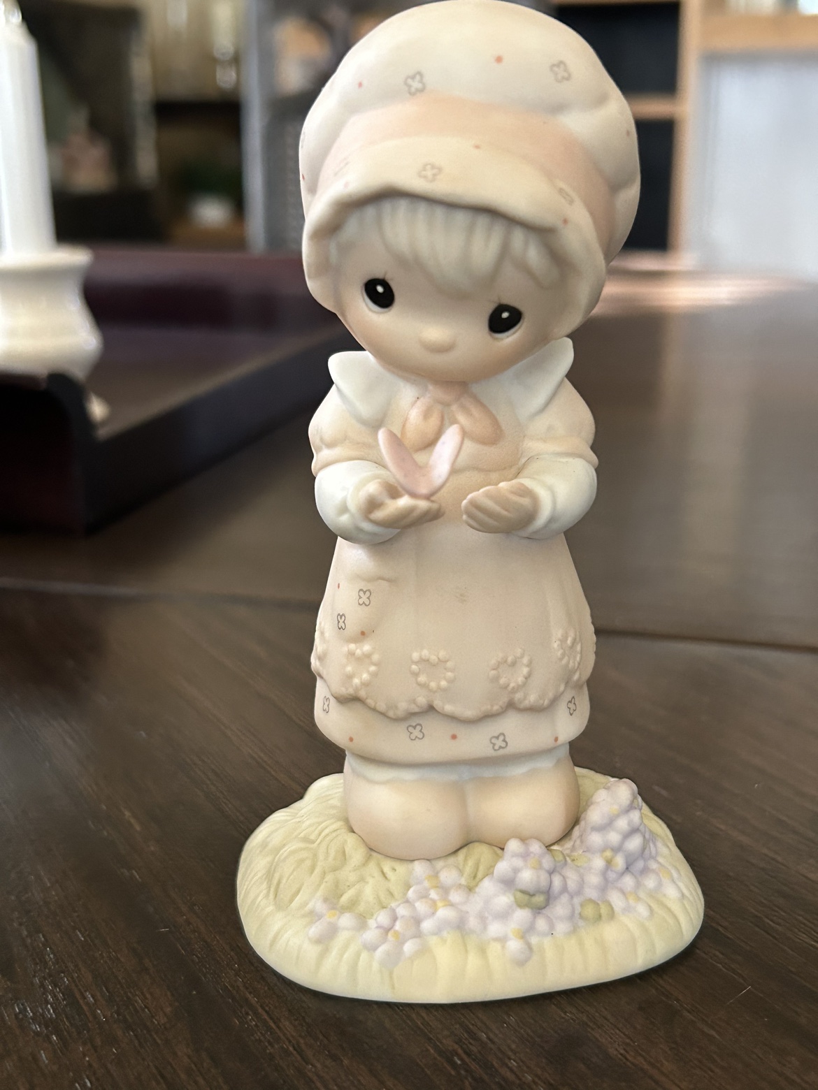 Precious moments figurines image indicator(3)
