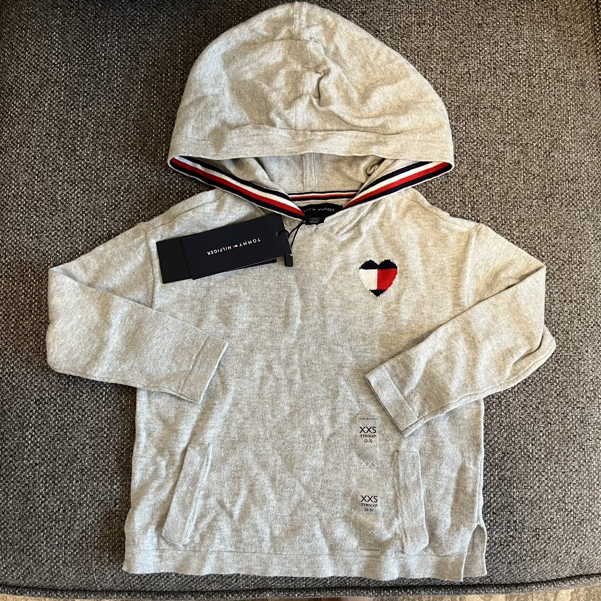 BNWT 2-3yo Tommy Hilfiger girls hooded sweater thumbnail