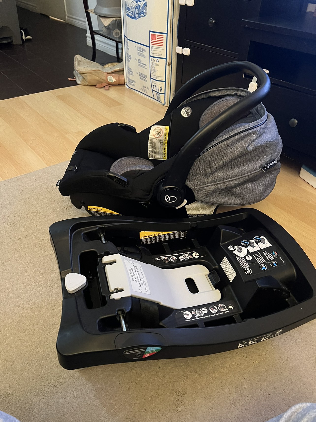 Infant Car Seat with Base - photo 4