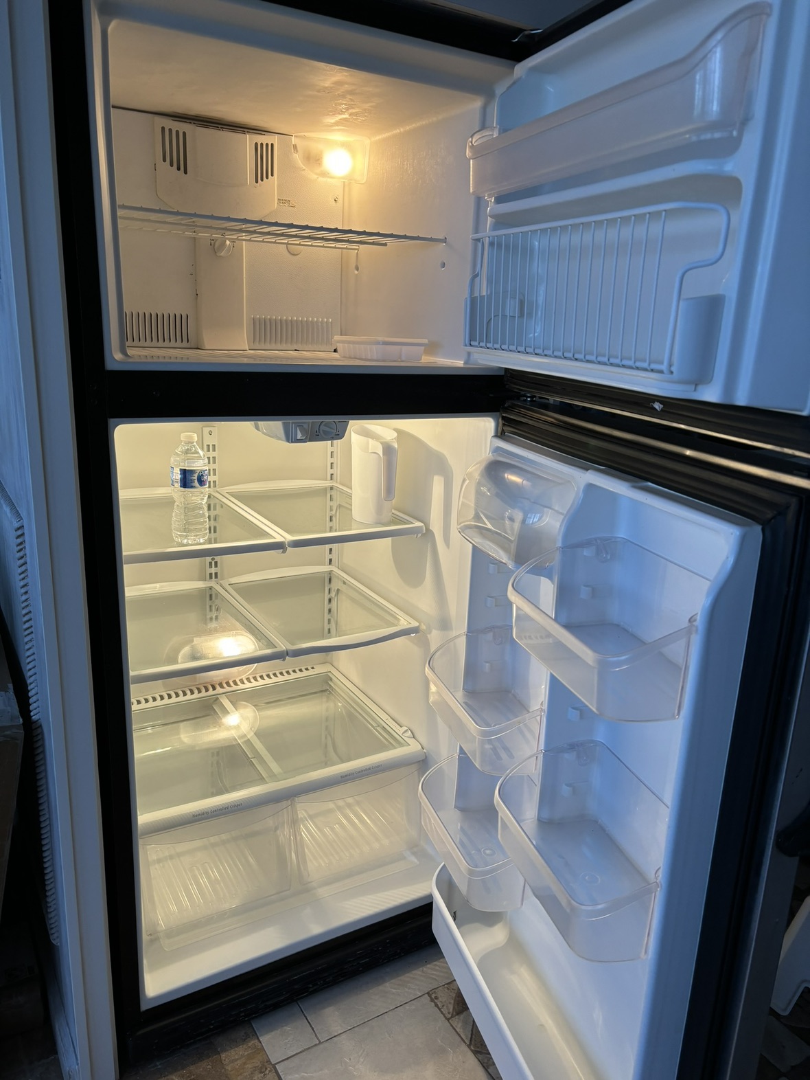 30 inch Frigidaire fridge - photo 2