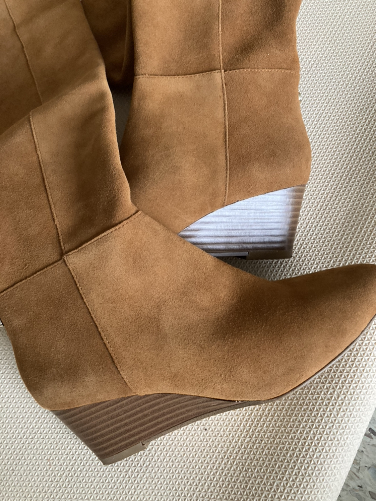 Aldo suede high boots size 6.5 image indicator(3)