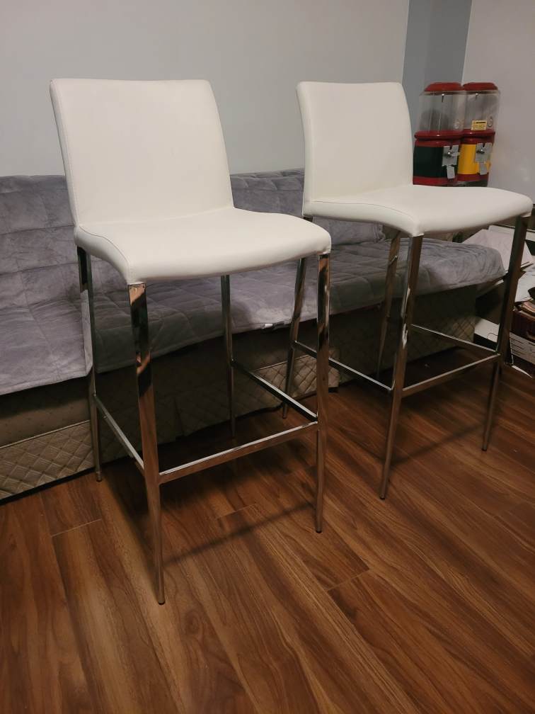 bar stools/island chairs