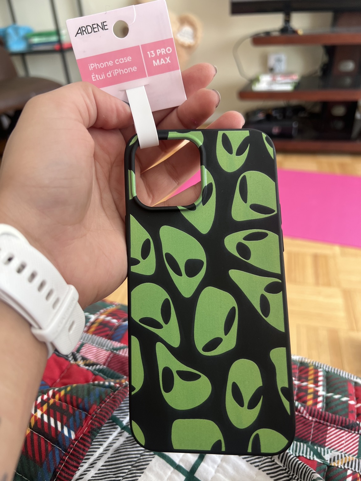 Alien phone case iPhone 13 Pro Max thumbnail